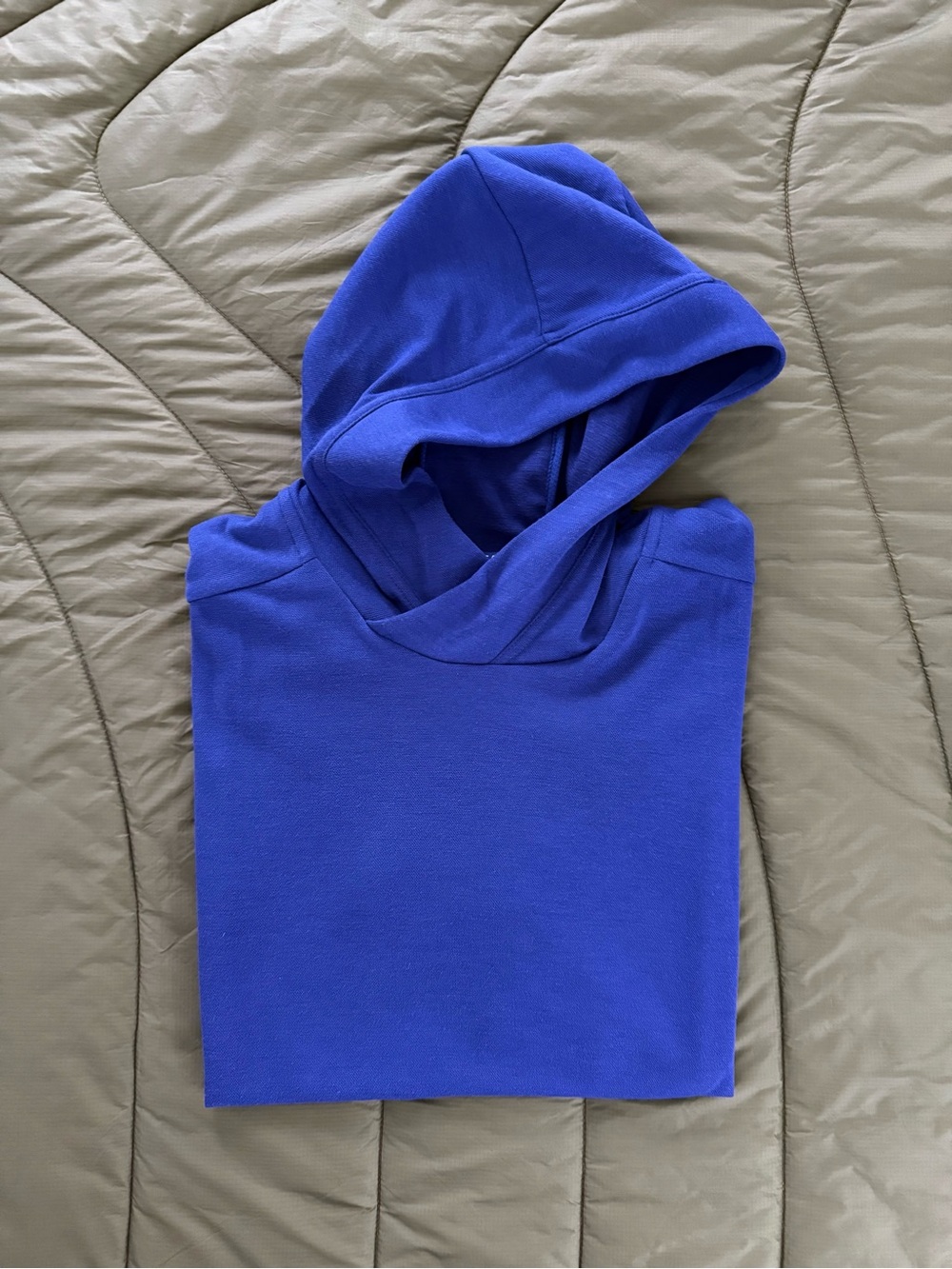 Nike Yoga Men’s Royal Blue Dri-FIT Short Sleeve Hoodie - Picture 11 of 11